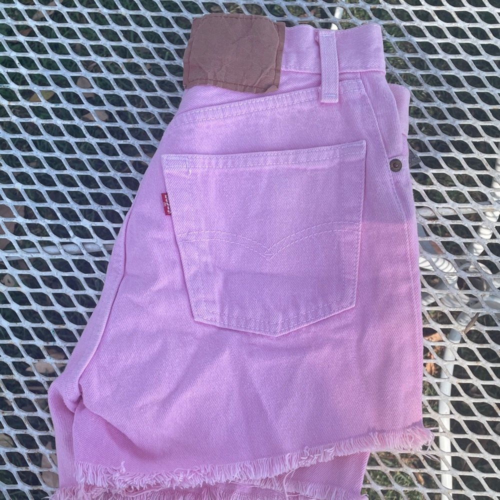 SOLD / Levi’s vintage cutoff shorts